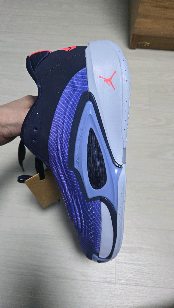 나이키 조던 루카3 PF 320mm 판매합니다 왕발 빅사이즈 운동화 농구화 이미지