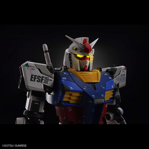 1/48 요코하마 건담 메가사이즈 반다이 RX-78F00 이미지