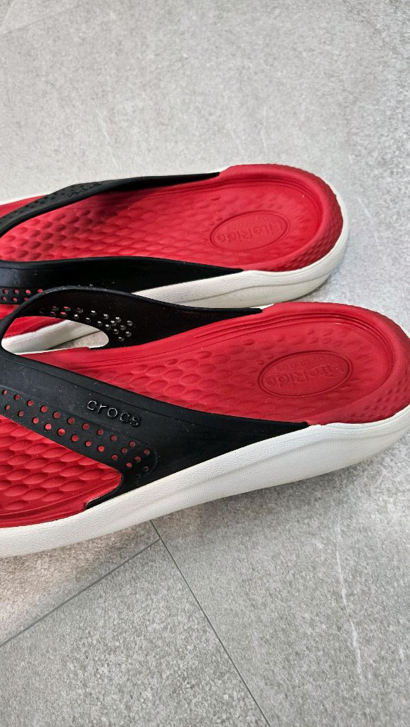 크록스 쪼리m11 (285-290) 이미지