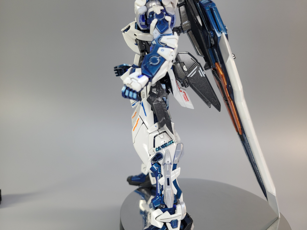 MG 아스트레이 블루프레임 도색작건담건프라반다이프라모델 이미지