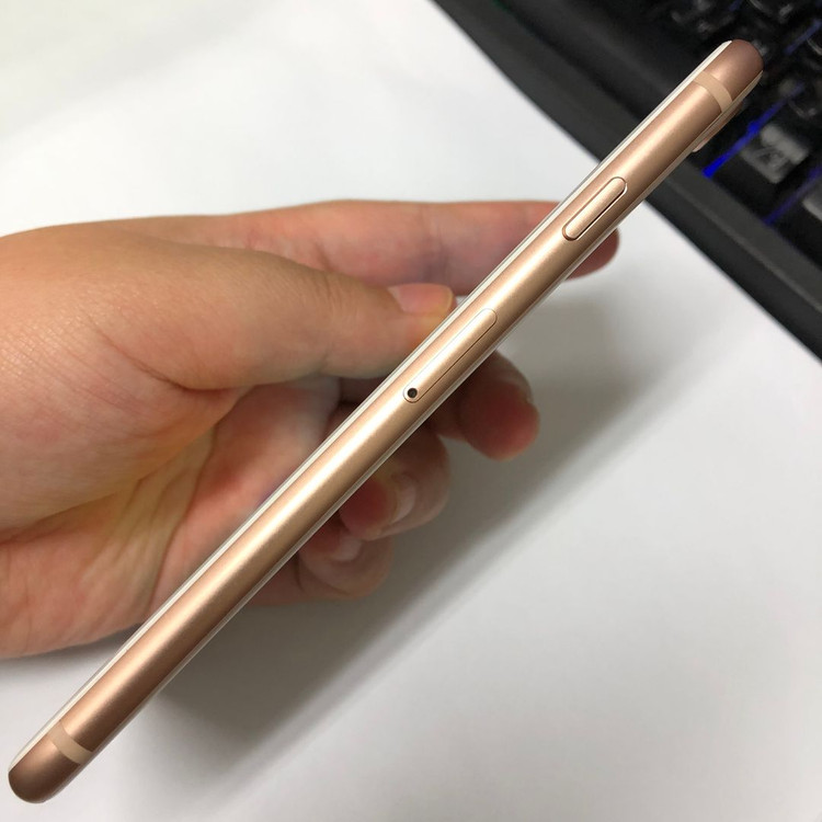 아이폰8 256GB 골드 A급 중고폰 배터리100% 기능정상 211266 이미지