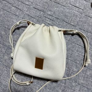 쿠론 가방 아이보리 이미지