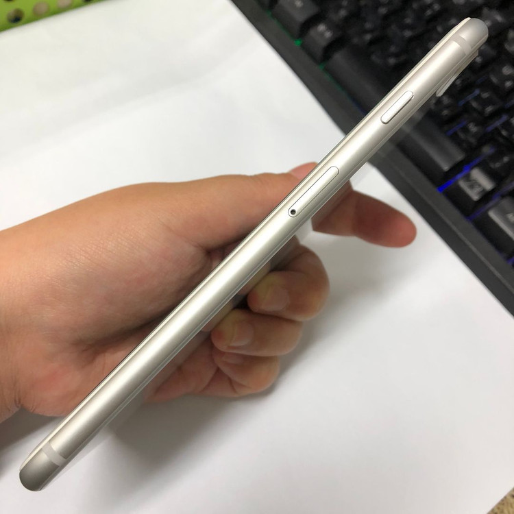 아이폰8플러스 64GB 실버 특SSS급 중고폰 배터리100% 기능정상 197738 이미지