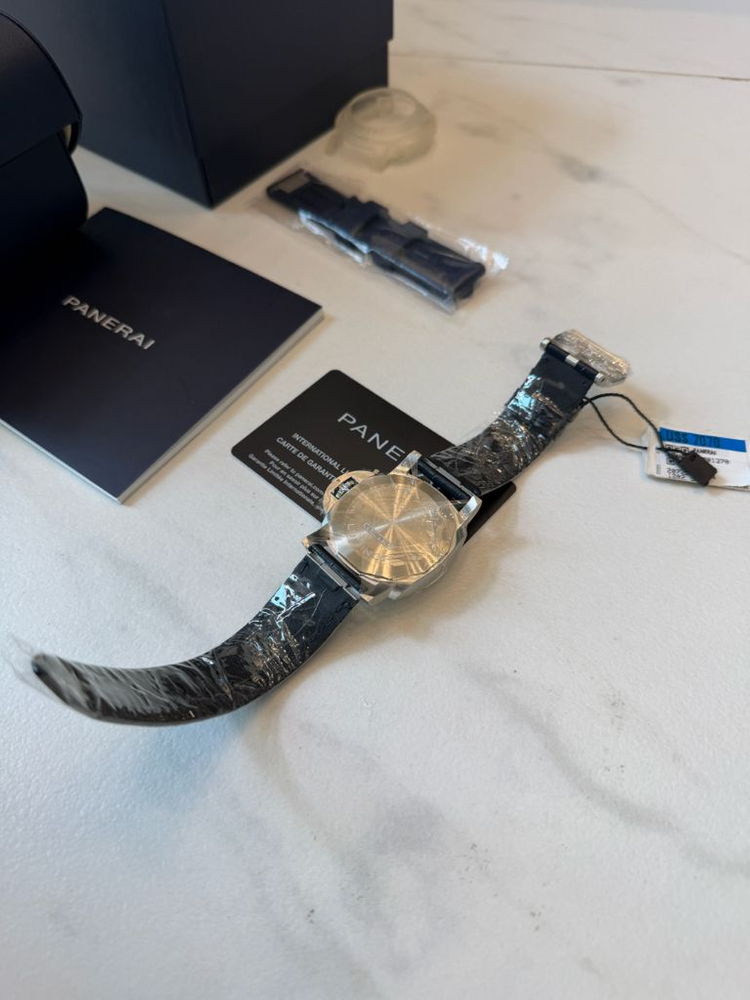 새상품 파네라이 panerai 루미노르 쿼란타 Luminor Quaranta 40 시계 워치 이미지