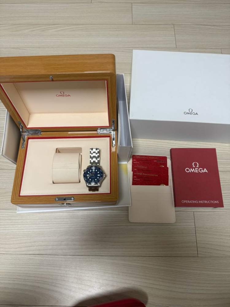 오메가 씨마스터 300 청판 팔아요 이미지