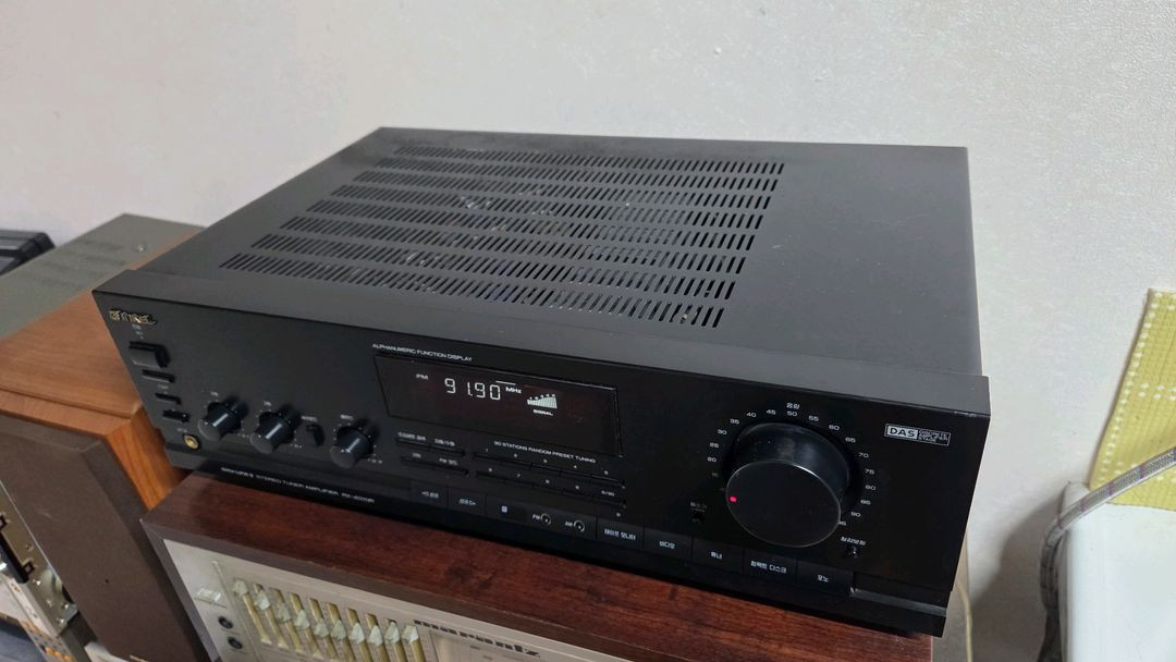 인켈 프리기능 리시버 앰프 RX 4010R 모델입니다 이미지