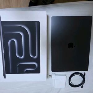 16인치 M3 Max 36Gb 1Tb 이미지