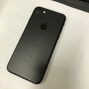 아이폰7 32GB 블랙 AA급 중고폰 배터리96% (카메라무음) 기능정상 202162 이미지