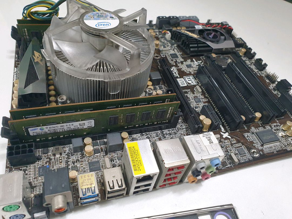 i7-3820 cpu+ x79 extreme 보드+램 이미지