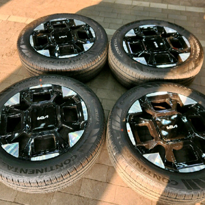 19인치 정품 기아 신형 페리 ka4 카니발 순정 중고 휠타이어 임판급 팝니다 이미지