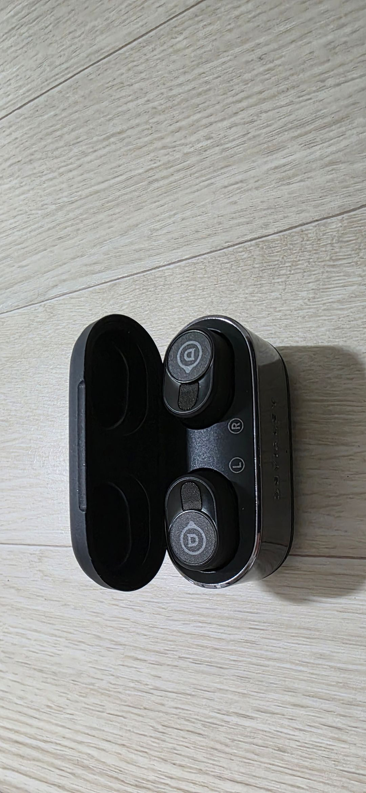 드비알레 제미니 2 블랙색상 풀박스 판매합니다. 이미지