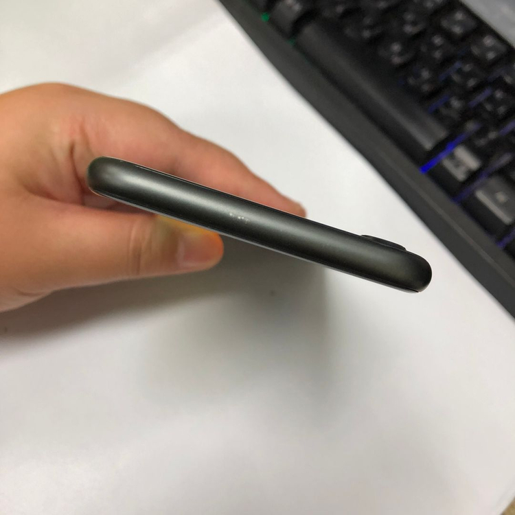 아이폰8 256GB 블랙 카메라무음 중고폰 배터리100% 서브폰 기능정상 205225 이미지