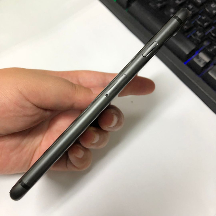 아이폰8 256GB 블랙 카메라무음 중고폰 배터리100% 서브폰 기능정상 205225 이미지