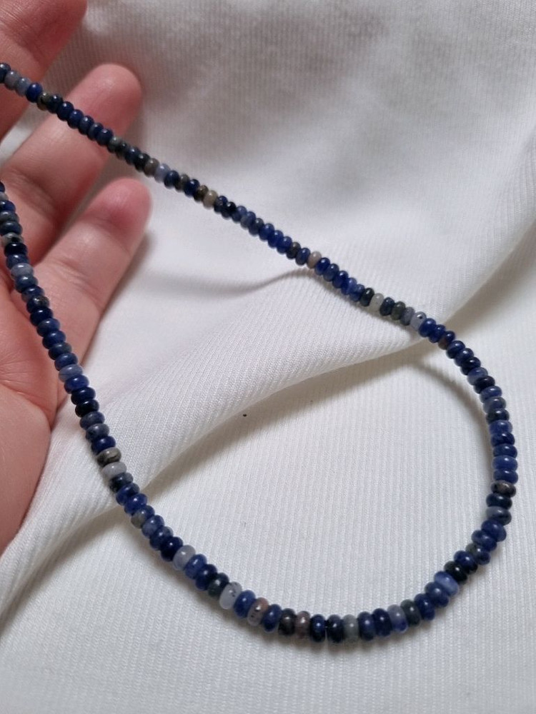 천연 소달라이트 론델 원석 목걸이 티셔츠 이미지