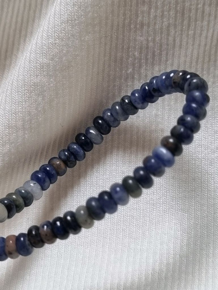 천연 소달라이트 론델 원석 목걸이 티셔츠 이미지