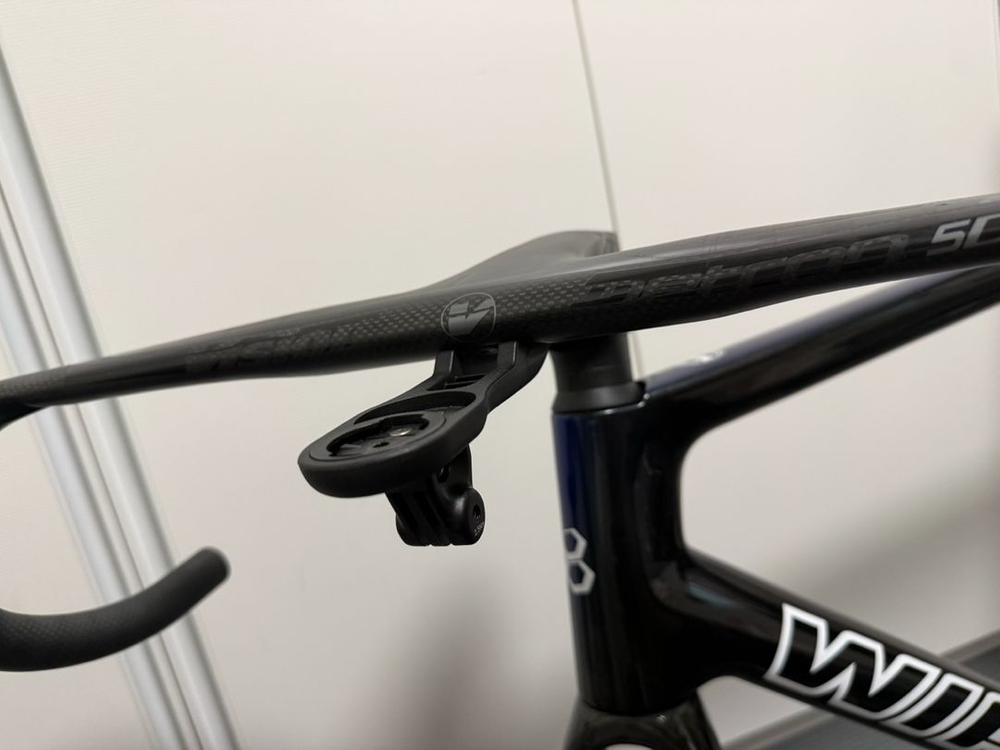 위아위스 래디컬9 프레임셋 이미지