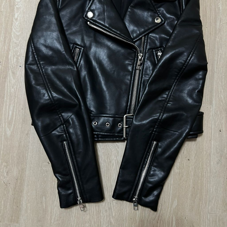 자라 여성 더블 라이더 크롭 가죽자켓 XS/85 이미지