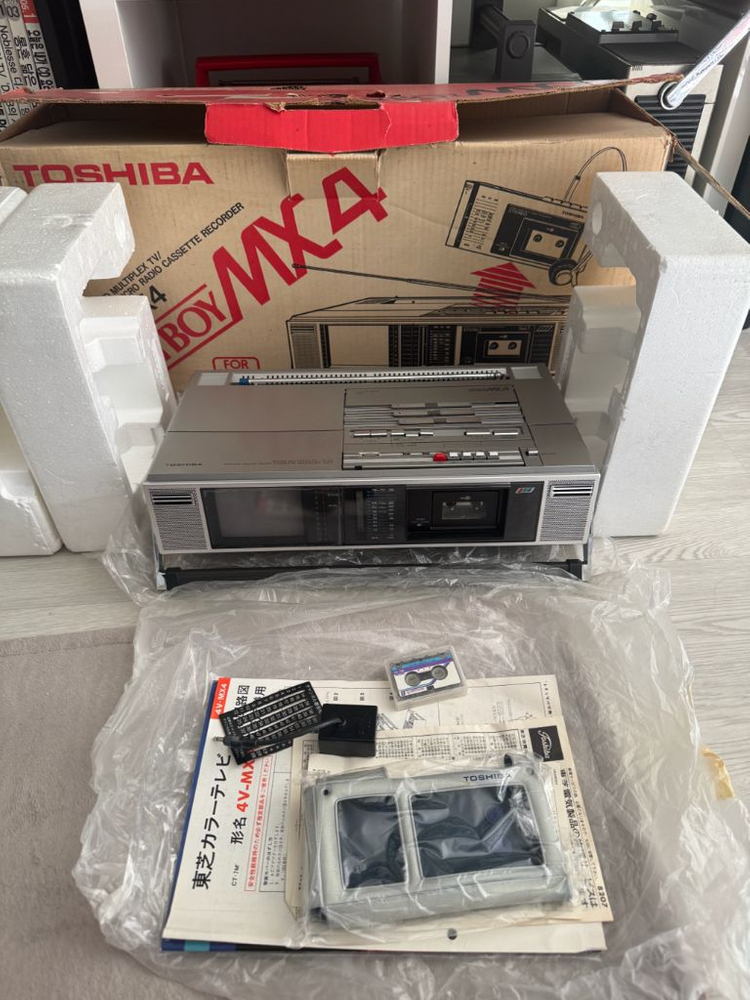 희귀 마이크로 카세트 컬러TV Toshiba Cityboy MX4 (모델명 4V-MX4) 이미지