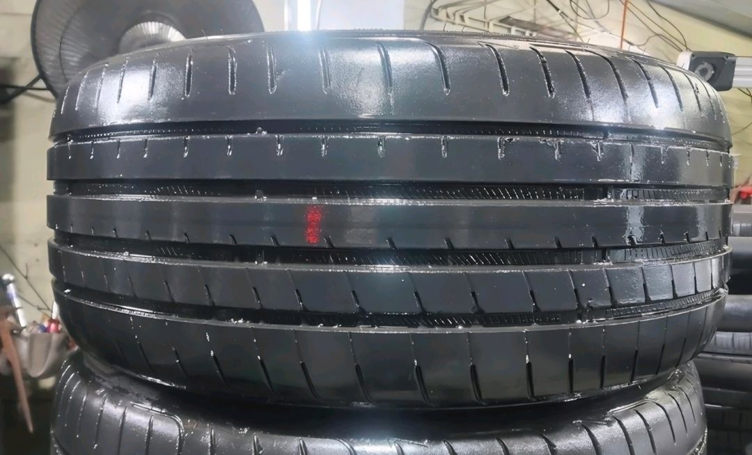 255 35 19 굿이어 중고타이어 이미지