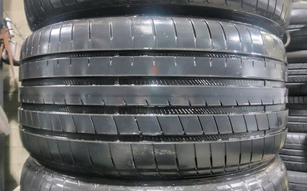 255 35 19 굿이어 중고타이어 이미지