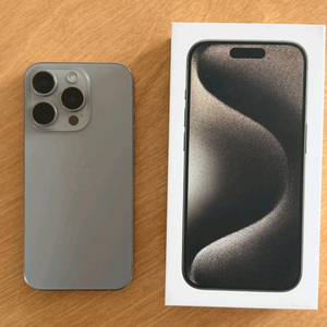 아이폰 15pro 실버 256GB 이미지