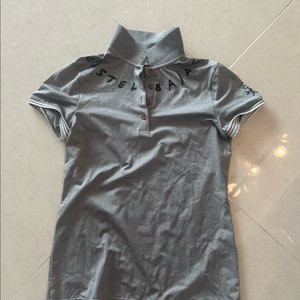 여성 반팔 폴로셔츠 이미지