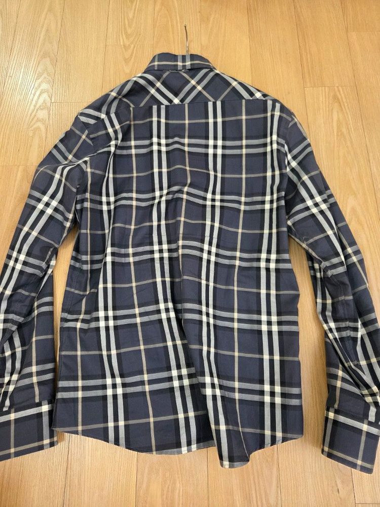 버버리 런던 체크셔츠 M사이즈 이미지