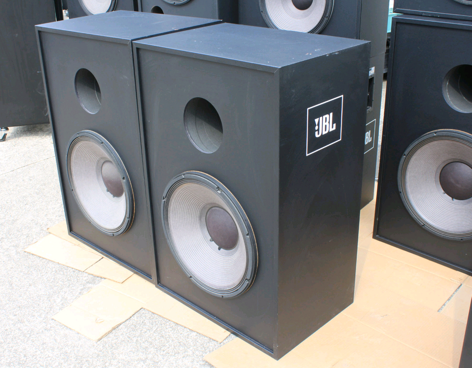 JBL 4641 서브우퍼 스피커 시네마용 CGV 이미지