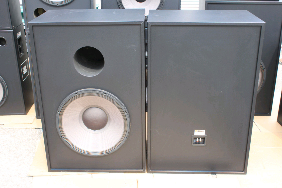 JBL 4641 서브우퍼 스피커 시네마용 CGV 이미지