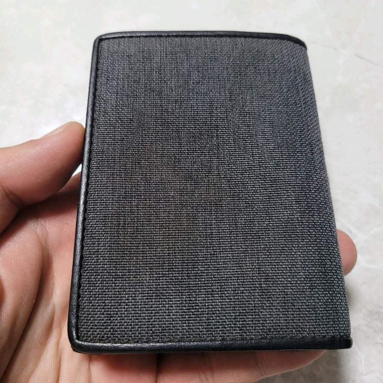 정품 투미 블랙 명함 지갑 이미지