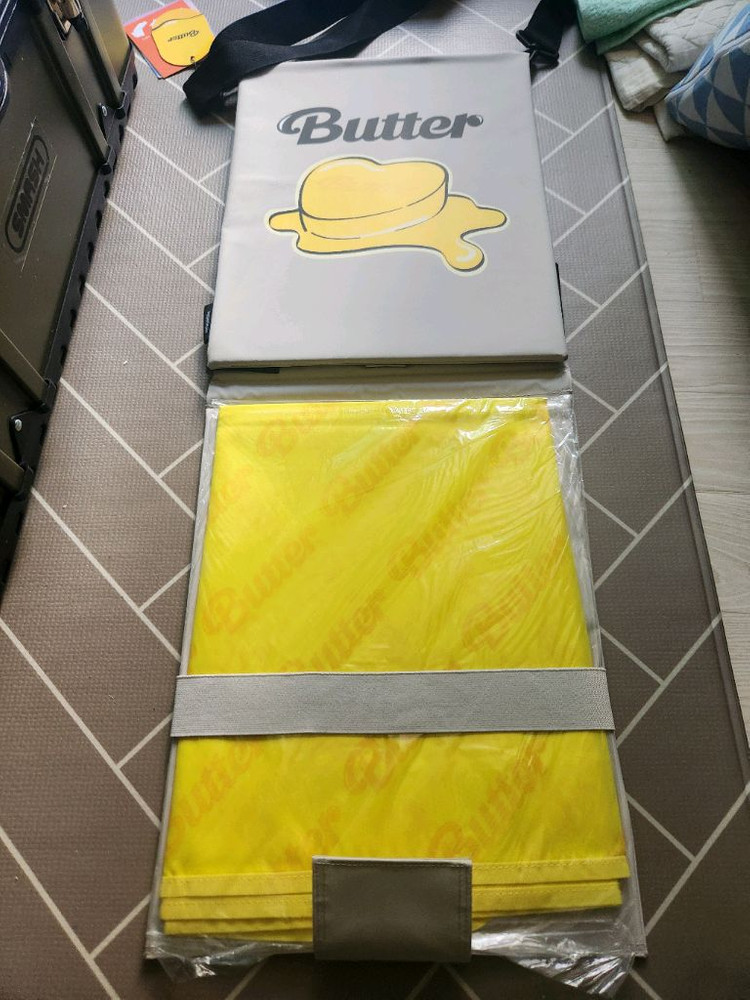 BTSx시디즈 콜라보 좌식의자 돗자리 셋트 이미지