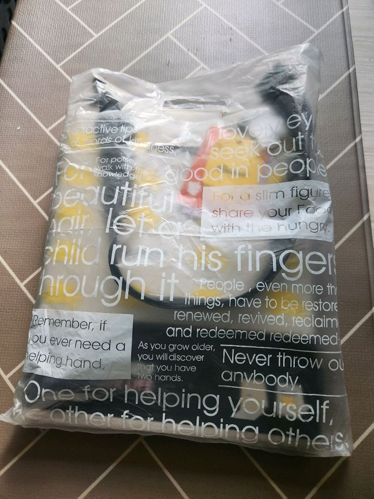 BTSx시디즈 콜라보 좌식의자 돗자리 셋트 이미지