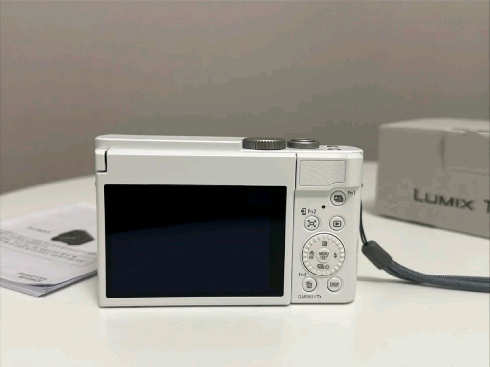 파나소닉 루믹스 DC-TZ 화이트 새상품급 판매합니다 이미지