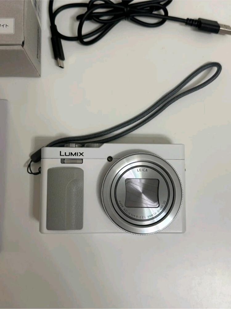 파나소닉 루믹스 DC-TZ 화이트 새상품급 판매합니다 이미지