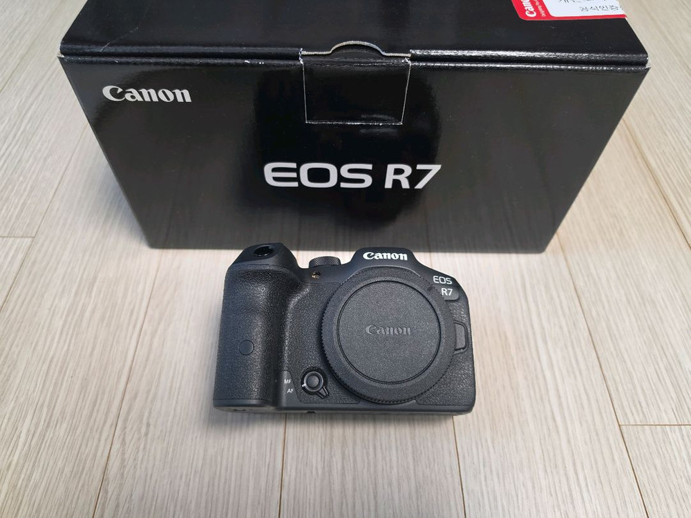 캐논 정품 eos r7 상태좋은 바디 판매합니다 이미지