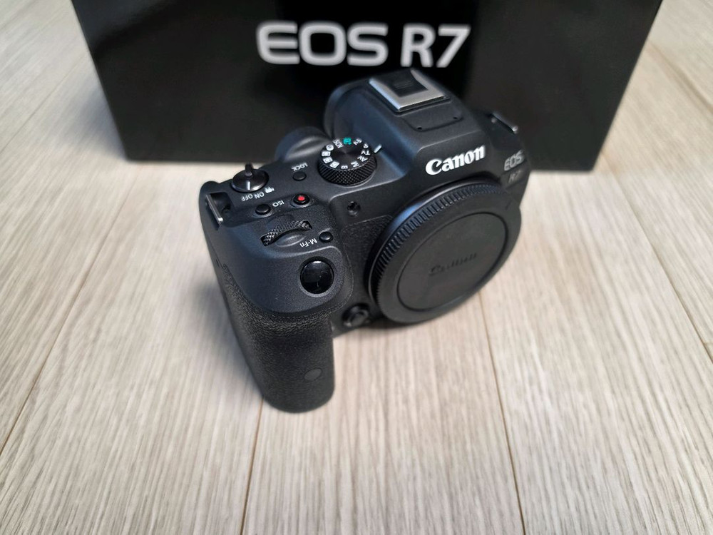 캐논 정품 eos r7 상태좋은 바디 판매합니다 이미지