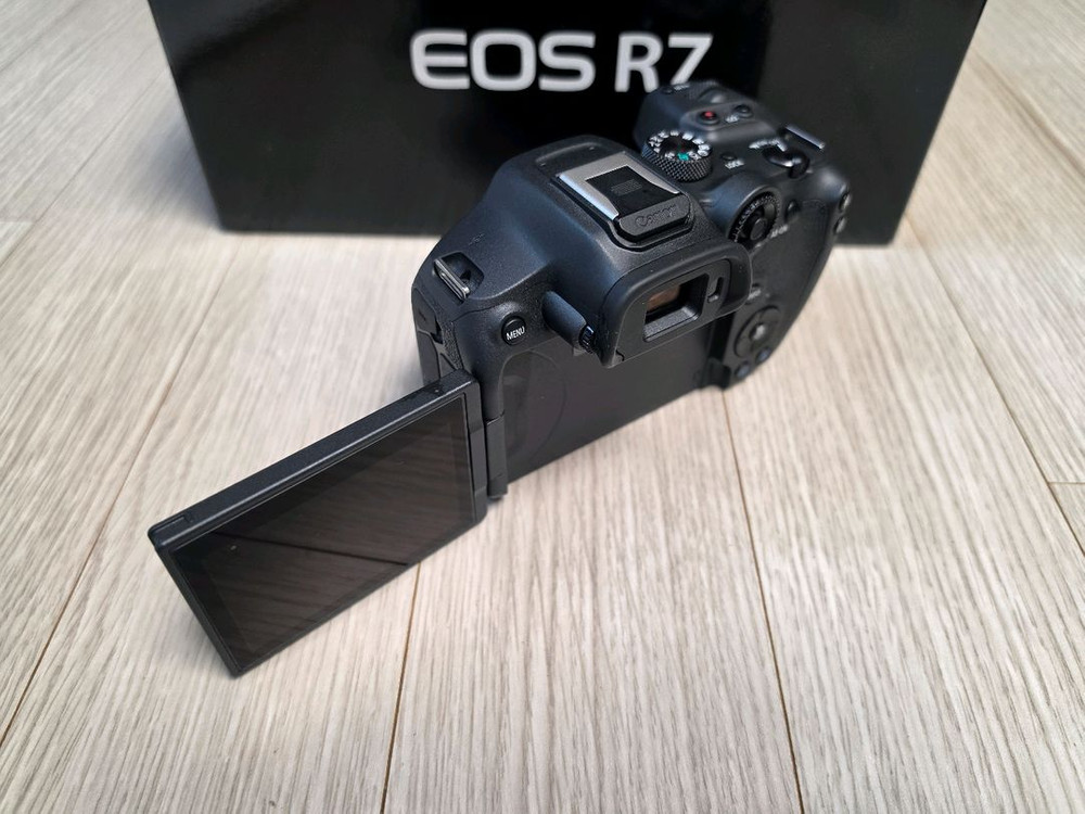 캐논 정품 eos r7 상태좋은 바디 판매합니다 이미지