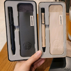 스타벅스 라미펜 샌드색상, 블랙색상 2가지 이미지