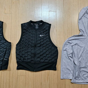 여성용-나이키 에어로로프트 베스트 S/ M 이미지