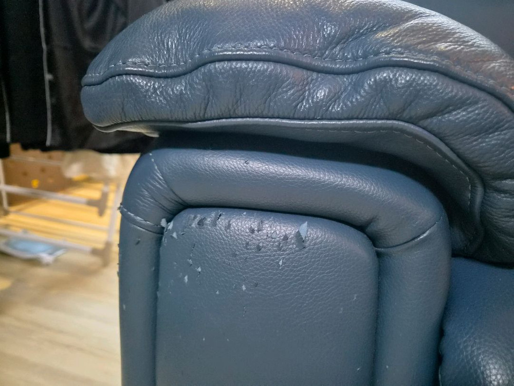 4인용 리클라이너 쇼파+1인 리클라이너 쇼파 나눔해요 이미지