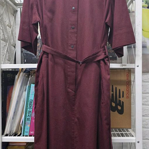 더캐시미어 셔츠형 반팔 롱원피스 55~66 와인 여름원피스 WM70 이미지