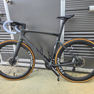 스페셜라이지드 에스웍스 타막sl7 스램레드 axs 이미지