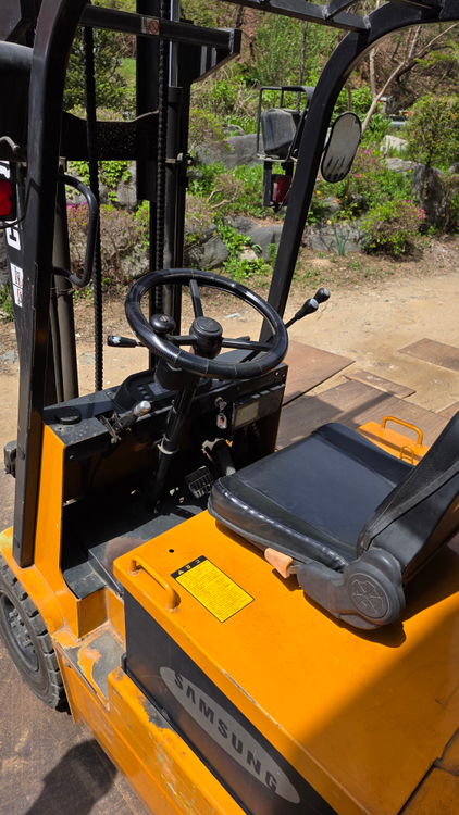 삼성전동지게차 1.8t, 충전기 포함, 설명 필독, 문의주세요 이미지