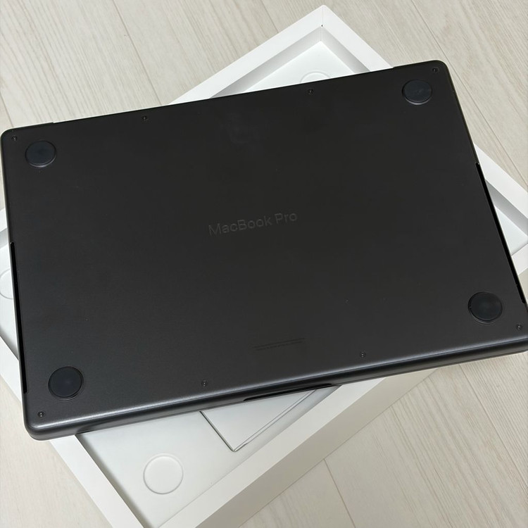 [S급] 맥북프로14 M4 기본형 스페이스블랙 영문 키보드 이미지