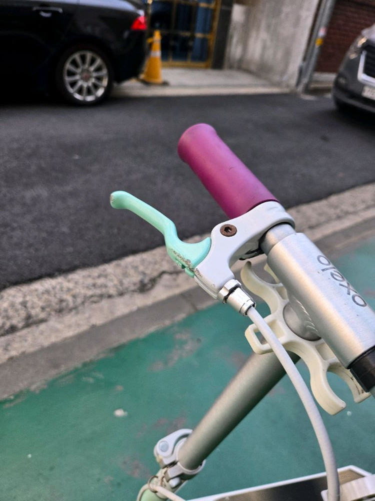 옥셀로 미드9 접이식 킥보드 이미지
