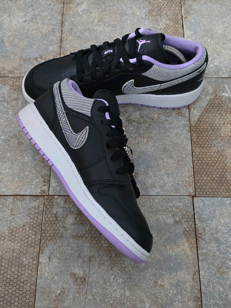 (245)나이키 조던 1 로우 se 블랙 라일락 스니커즈 운동화 이미지
