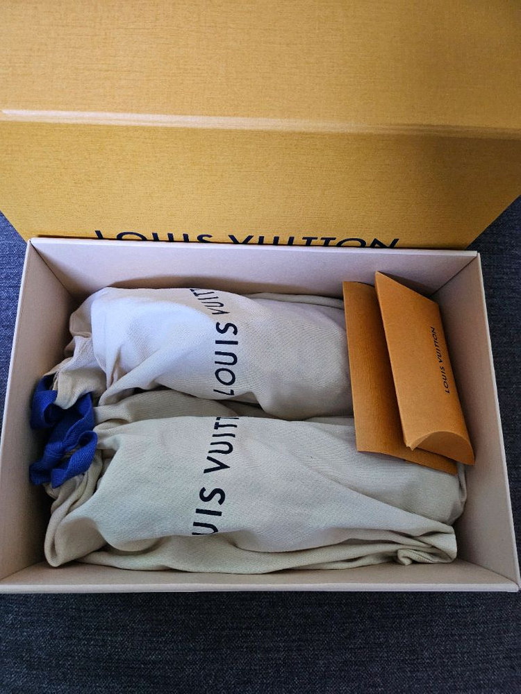 루이비통 스니커즈36(새상품급) 이미지