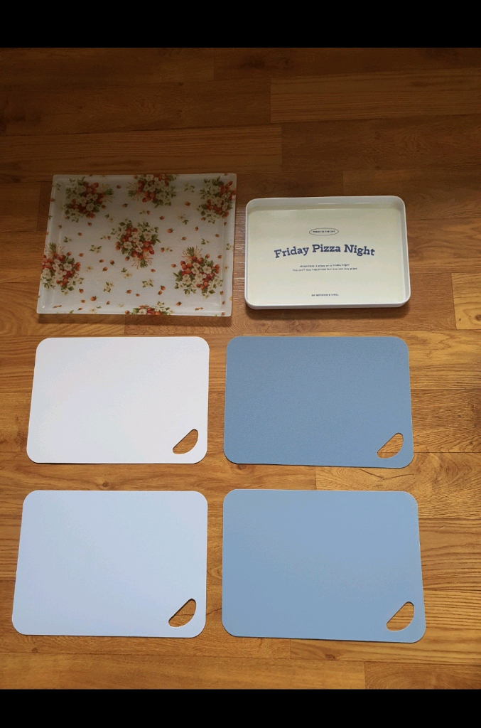 쟁반2개+도마4개 깔끔하고 위생적임 전부합 저렴하게 1만원 이미지