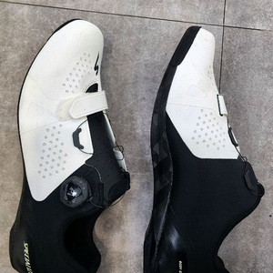 스페셜 라이즈드 클릿슈즈 토치 2.0 이미지