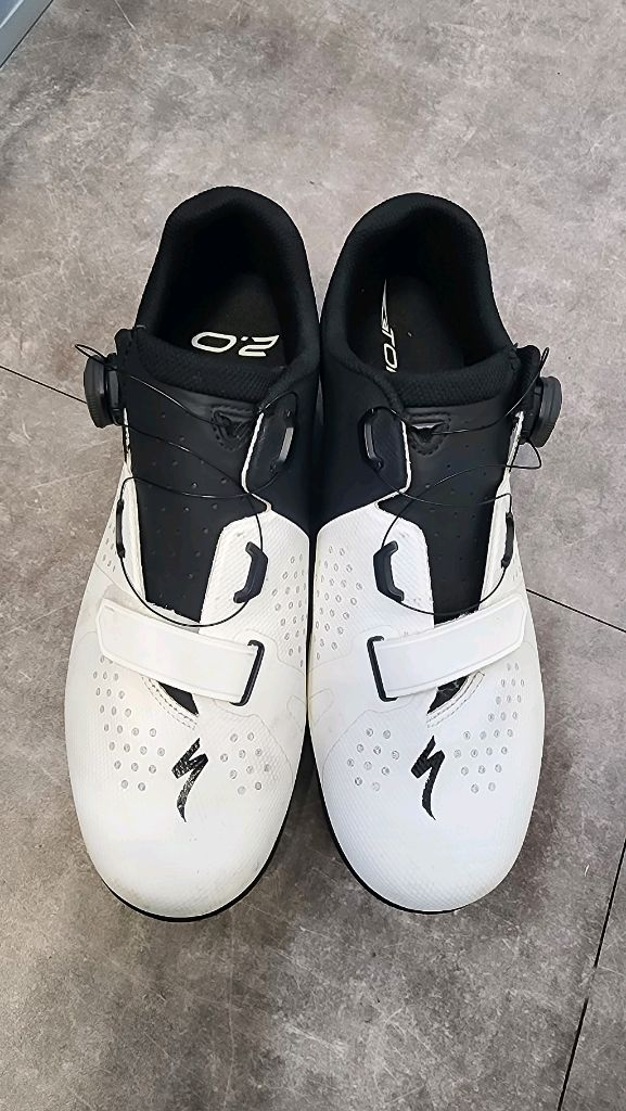 스페셜 라이즈드 클릿슈즈 토치 2.0 이미지